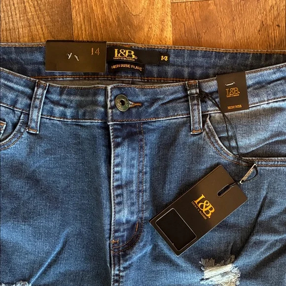 🔥 L&B Flare Jeans – Distressed High-Rise Denim with Extreme Frayed Bell Bottoms - Picture 3 of 5